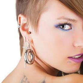 Ohr Piercing