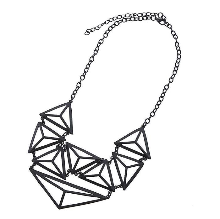 Ketten kurze Halskette Edelstahl schwarz plastisch acht Pyramiden 57 cm