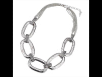 Load image into Gallery viewer, Brass Schmuckset silberfarben ovale große Gliederkette Ohrringe fein verstellbar
