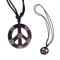 Load image into Gallery viewer, Kette Sono Holz Peace Anhänger schwarz Blumen bunt 33 mm verstellbar Baumwolle Hippie
