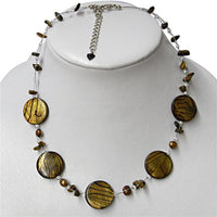 Load image into Gallery viewer, Halskette Perlmutt Zebra Perlen Steinsplitter braun Tigerauge
