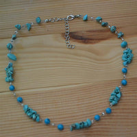 Cargar imagen en el visor de la galería, Halskette Perlen Stein Splitter Bündel Türkis 42-48cm
