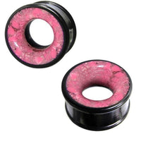Cargar imagen en el visor de la galería, Holztunnel Eisenholz Achat pink schwarz Achatinlay Naturmuster handgeschnitzt Tribal Holz Tunnel Plug
