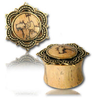 Load image into Gallery viewer, Holz Plug Tamarindenholz Lotus Blume Afghan Style Brass Inlay antik gold Tribal Tunnel Organic
