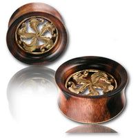 Load image into Gallery viewer, Narra Holz Tunnel schwarz Brass Inlay Windrad Blätter gold antik nickelfrei Tribal Plug Expander
