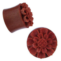 Load image into Gallery viewer, Holzplug Sawoholz Blume zweireihig rotbraun handgeschnitzt Tribal Plug Expander Holz Tunnel
