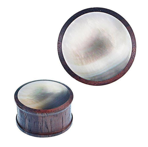 The Sonoholz Plug Black Shell Perlmutt Inlay schillernd Tunnel Tribal Expander Ohrplug, a round tribal plug with an iridescent inlay, is shown from the side and top view against a white background.