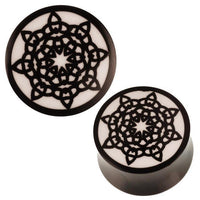 Cargar imagen en el visor de la galería, Horn Plug Schwarz Muster Stern Oberfläche Organic Tribal Expander
