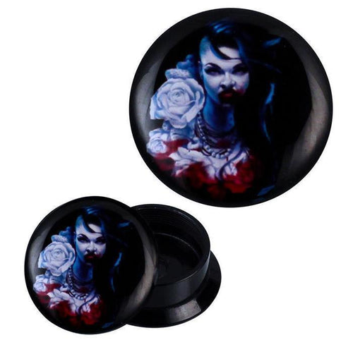 A stylish black circular Schraub Plug Acryl Vampirfrau Sidecut Rosen Blut Piercing Ohrschmuck with a pale vampiric lady, dark hair, red lips, roses, and a dramatic background—ideal for a bold accessory statement.