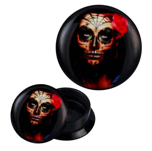 Two black Schraub Plug Acryl Sugarskull Rose Spinnennetz Plugs show a female sugarskull with Day of the Dead makeup, a pink rose, green web details—one plug upright, one on its side—Piercing Ohrschmuck.