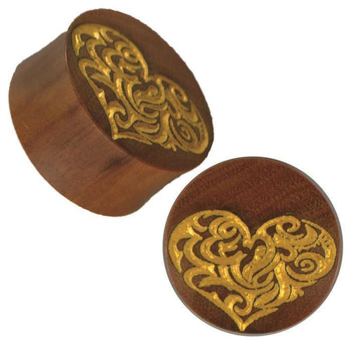 Plug Holz rotbraun Lasergravur goldfarben Schnörkel Herz Tribal Piercing