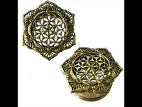 Load image into Gallery viewer, Brass Tunnel Blume des Lebens in Lotusblume Schnörkel golden Plug
