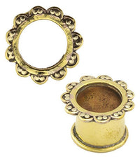 Load image into Gallery viewer, Two decorative, round Brass Tunnel Bogen Blume Doppelpunkte antik gold nickelfrei Plug Messing Expander Schmuck pieces with scalloped, flower-like edges—one shown from above, the other displaying its hollow, cylindrical brass form.
