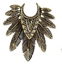 Cargar imagen en el visor de la galería, Flesh Tunnel antik gold Messing Plug zum Einhängen Spalt Federschmuck Indianer
