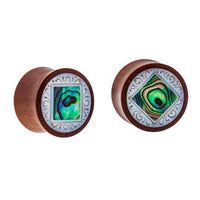 Cargar imagen en el visor de la galería, The Organic Sabaholz Plug features a Paua Abalone Perlmutt inlay framed in a square shape, blending natural elegance with tribal style.
