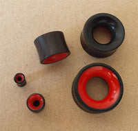 Cargar imagen en el visor de la galería, Flesh Plug Eisenholz Holz dunkel double flared rot Resin Inlay Ohr Piercing
