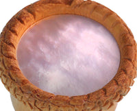 Cargar imagen en el visor de la galería, Plug hellbraun Teakholz gemasert rund Schlange Muster Rand Muschel Inlay Perlmutt Piercing
