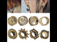 Cargar imagen en el visor de la galería, Brass Tunnel Lotus Blume antique Finish gold Plug
