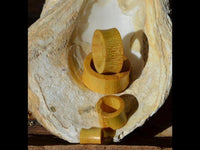 Load image into Gallery viewer, Holz Tunnel Jackfrucht konvex schmal ocker double flared
