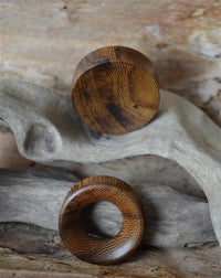 Load image into Gallery viewer, Flesh Tunnel Holz Parasitholz braun double flared
