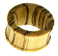 Load image into Gallery viewer, Bananenholz Flesh Tunnel hell ribbed straight konvex
