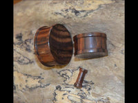 Cargar imagen en el visor de la galería, Tribal Holz Plug Sonoholz dunkelbraun Unisex ribbed
