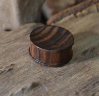 Cargar imagen en el visor de la galería, Tribal Holz Plug Sonoholz dunkelbraun Unisex ribbed
