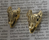 Load image into Gallery viewer, Saddle Plug Flesh Tunnel Büffel Schädel Messing gold
