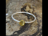 Load image into Gallery viewer, Ring Silber 925 vergoldet Kreis Streifen 1mm gebürstet
