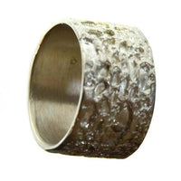 Load image into Gallery viewer, Ring 925 Sterling Silber Krater Oberfläche 14mm breit
