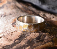 Load image into Gallery viewer, Ring Silber vergoldet gehämmert gebürstet Giraffe
