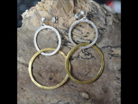 Load image into Gallery viewer, Ohrstecker Silber 925 vergoldet Ringe untereinander
