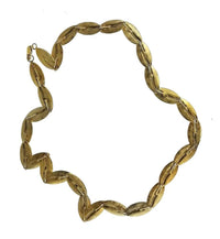 Load image into Gallery viewer, Halskette Silber 925 vergoldet Blätter gold 25cm
