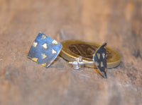 Load image into Gallery viewer, Ohrstecker Silber 925 vergoldet schwarz Raute Dreiecke
