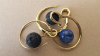 Load image into Gallery viewer, Ohr Piercing Brass gold antik Stein Kugel Lapis Lazuli Bogen 1.2mm 4mm
