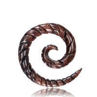 Cargar imagen en el visor de la galería, Narraholz Piercing Holz Spiralgravur dunkelbraun Spirale 4mm 6mm 8mm Dehnspirale
