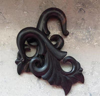 Cargar imagen en el visor de la galería, Sonoholz Piercing Holz Waves Hook 8mm Dehnspirale Dehnschnecke braun schwarz
