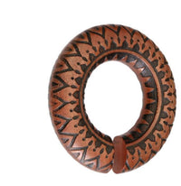Load image into Gallery viewer, Ohr Donut Piercing Zacken Holz Ohrgewicht Ring
