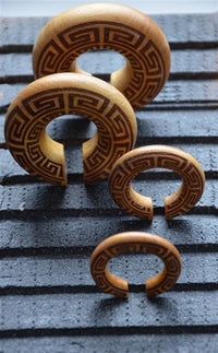 Load image into Gallery viewer, Ohr Donut Piercing griechisch Jackfrucht Holz
