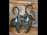 Cargar imagen en el visor de la galería, Horn Piercing Dehnspirale Türkis Inlay Feder Pfau
