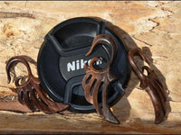 Cargar imagen en el visor de la galería, Piercing Narra Holz Flügel Dehnspirale schmal braun
