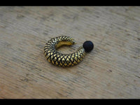 Cargar imagen en el visor de la galería, Gummi Klemmkugel Ring Messing Piercing Gitter
