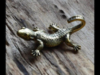 Load image into Gallery viewer, Ohrgewicht Messing Expander Piercing Eidechse 4mm
