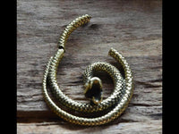 Load image into Gallery viewer, Ohrgewicht Messing Dehner Piercing Schlange 4mm Clicker
