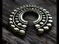 Cargar imagen en el visor de la galería, Ohrgewicht Brass Piercing 14mm Kreise Schlüsselloch
