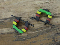 Cargar imagen en el visor de la galería, Pin Creolen Stick Ohrringe Acryl Rasta Farben 1.6mm
