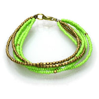 Load image into Gallery viewer, Messing Armband mehrlagig golden eckig hellgrün nickelfrei Perlen antik Tribal 17,8 cm Karabiner
