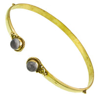 Load image into Gallery viewer, Brass Oberarmreif Punkte gold Mondstein rund Seil Spiralbogen nickelfrei verstellbar Tribal Armreif
