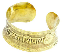 Load image into Gallery viewer, Messing Brass Armreif Seile Schrift oxidiert gold schmal nickelfrei antik Seile Tribal Schmuck
