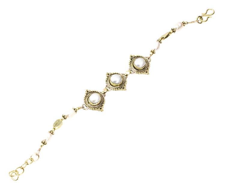 Messing Armband golden Mandel rund Punkte Blatt Perlen 17-19,5 cm